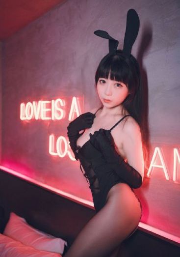 国产Ts张思妮教师室_剧情片视频大全